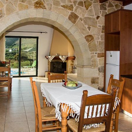 Villa Manos Kalamítsion Amigdhálion Екстериор снимка