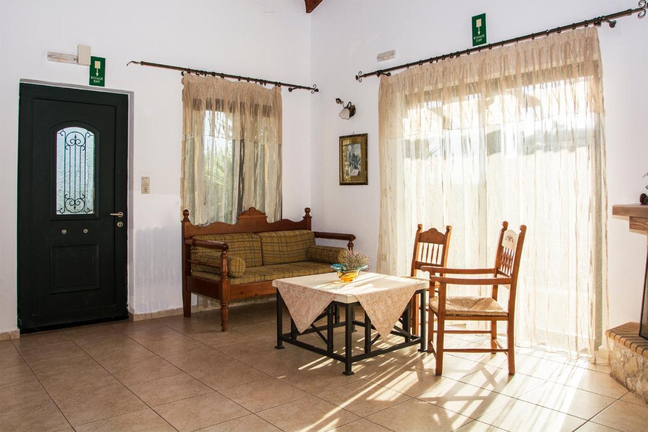 Villa Manos Kalamítsion Amigdhálion Екстериор снимка