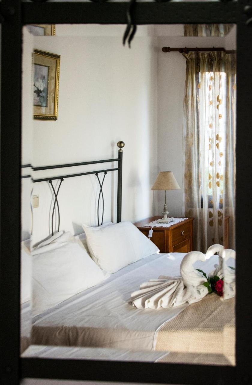 Villa Manos Kalamítsion Amigdhálion Екстериор снимка