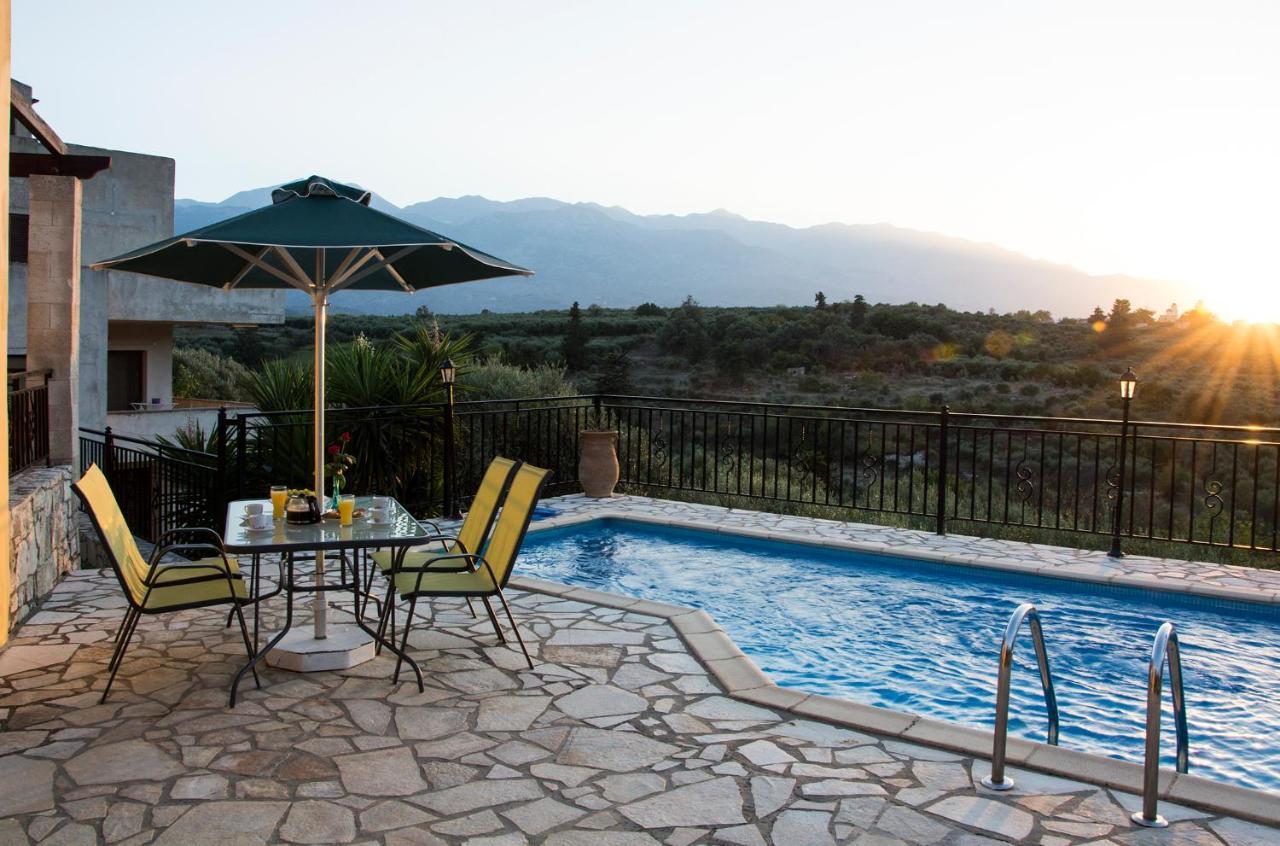 Villa Manos Kalamítsion Amigdhálion Екстериор снимка