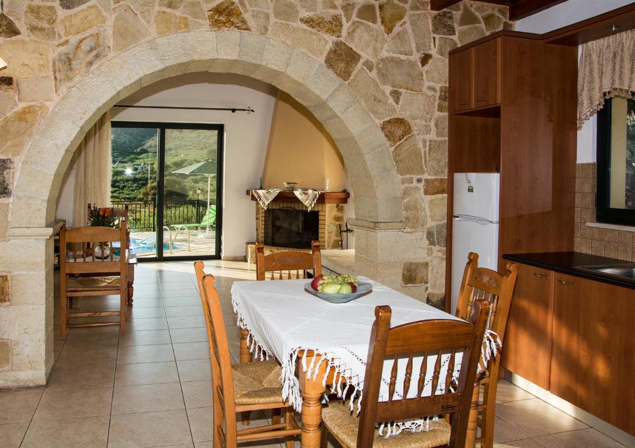 Villa Manos Kalamítsion Amigdhálion Екстериор снимка