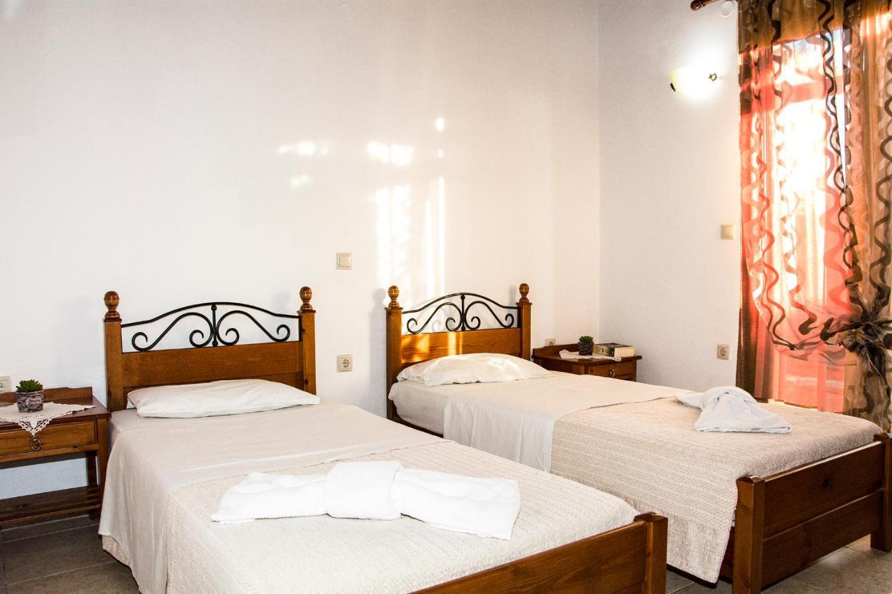 Villa Manos Kalamítsion Amigdhálion Екстериор снимка